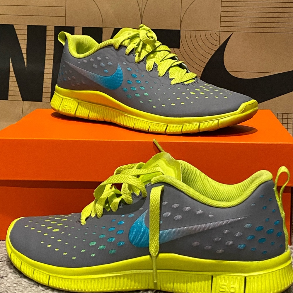 Gently used Nike Free Running Shoes 6Y or 7.5 Women’s